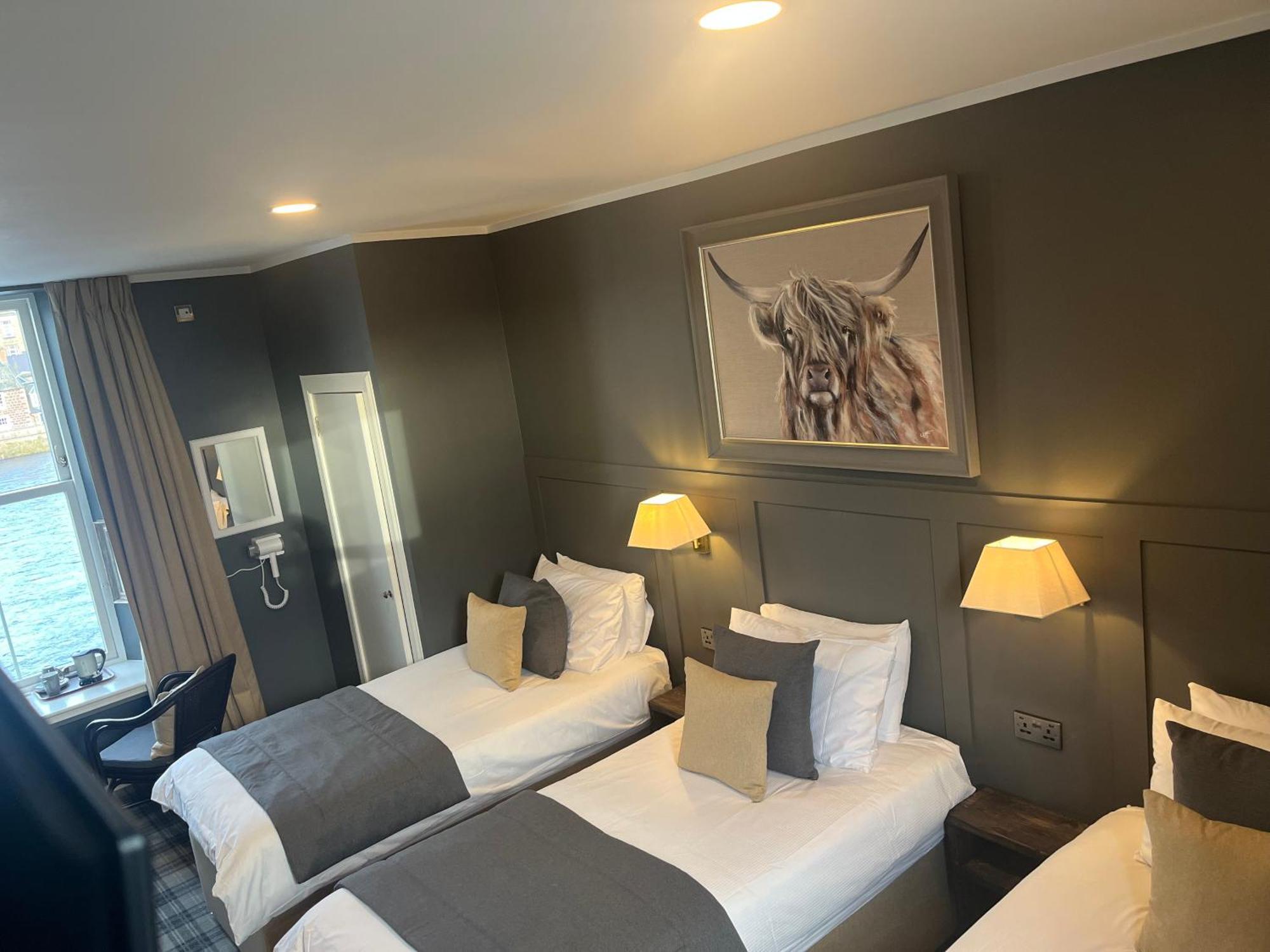 Fraser House Inverness Bagian luar foto